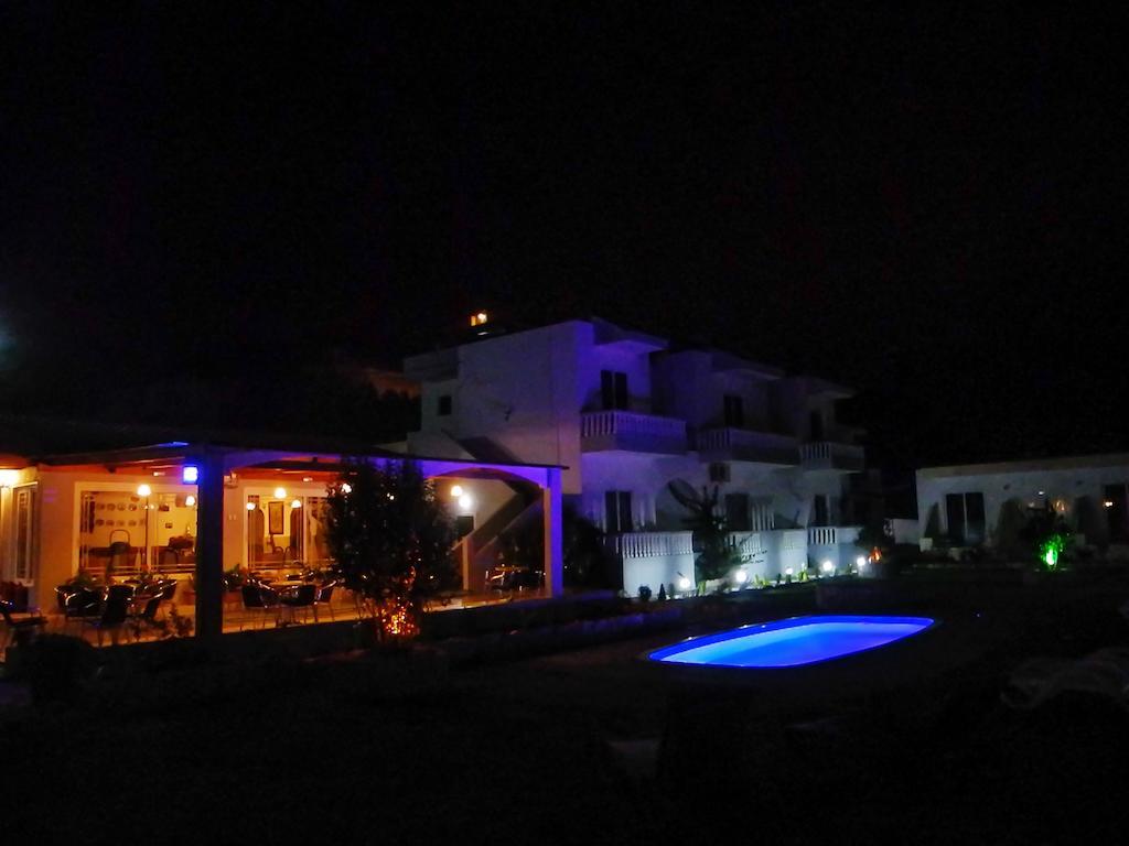 Gardenia Hotel Perissa (Santorini) Exterior foto
